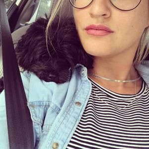 Meet your Posher, Alexandra